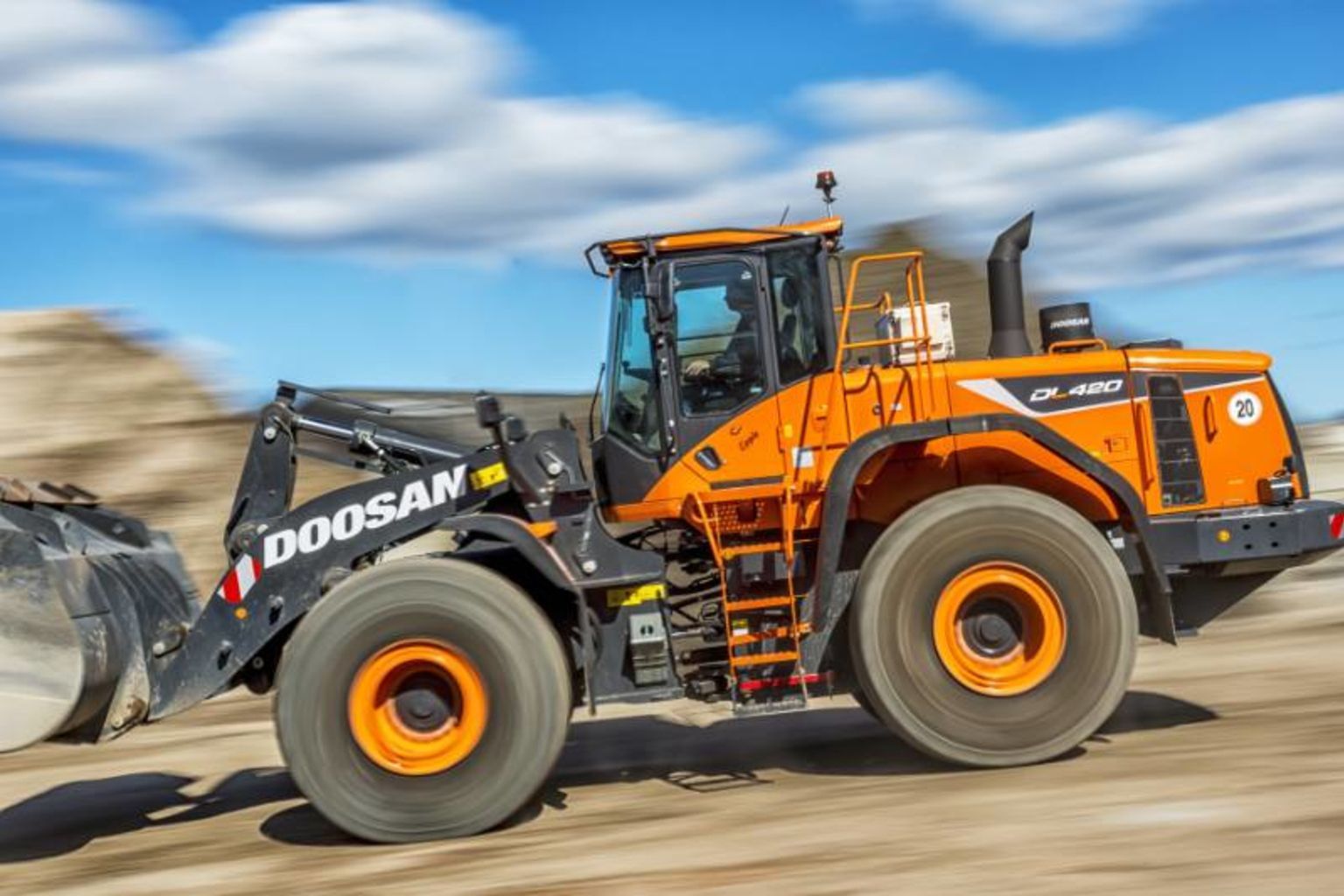 Doosan DL420 voorzien van een Ventox V4 Overdrukfiltersysteem.